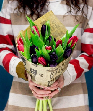 Разноцветные тюльпаны 15 шт